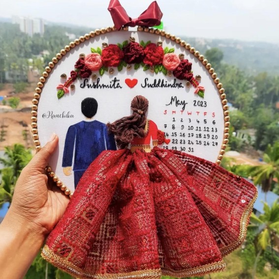 Love Locked – May Calendar Hoop